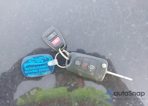 2013 Kia Soul z USA, uszkodzony, nr VIN KNDJT2A57D7549290